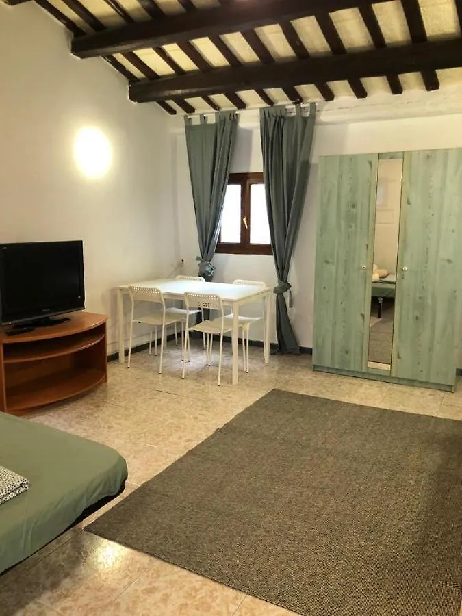 Reus Apartments